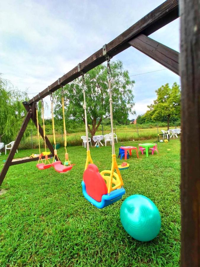 Demis Apartments Сидари Екстериор снимка