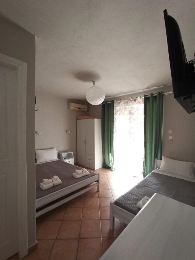 Demis Apartments Сидари Екстериор снимка