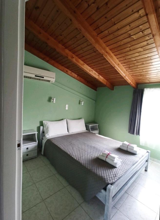 Demis Apartments Сидари Екстериор снимка